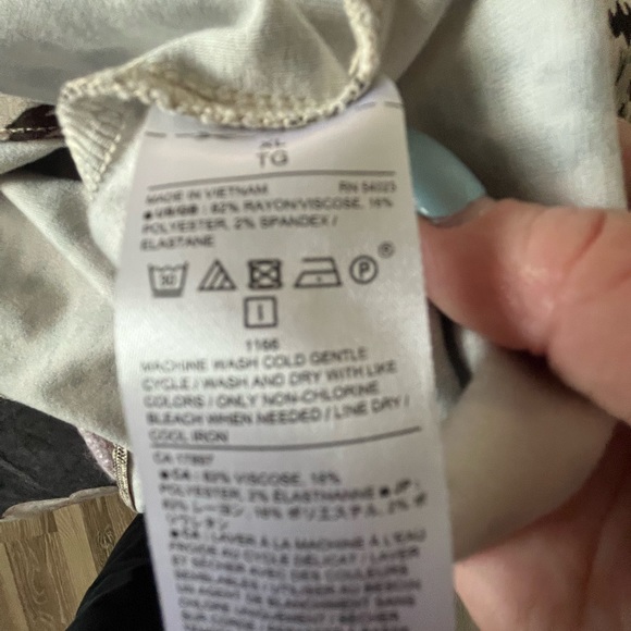 Banana Republic cheetah print bodysuit - Picture 5 of 5